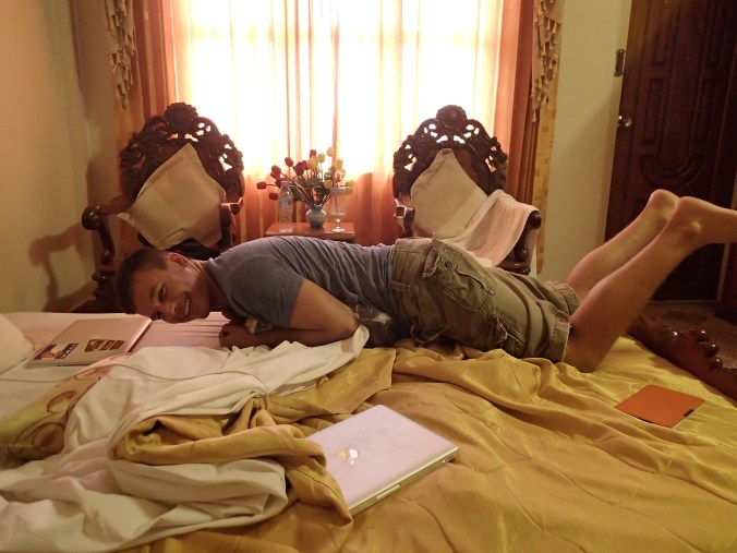 Deflating my Ziplock clothes bags